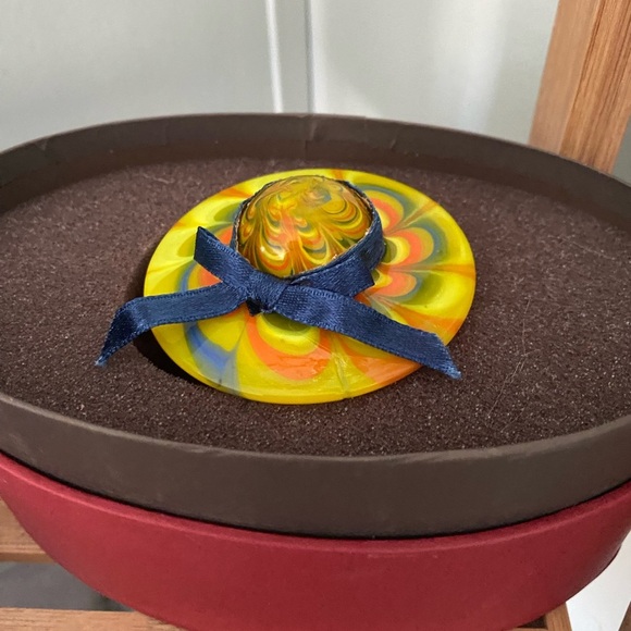 Fitz & Floyd Handblown Art glass Menagerie south beach hat - Picture 3 of 10